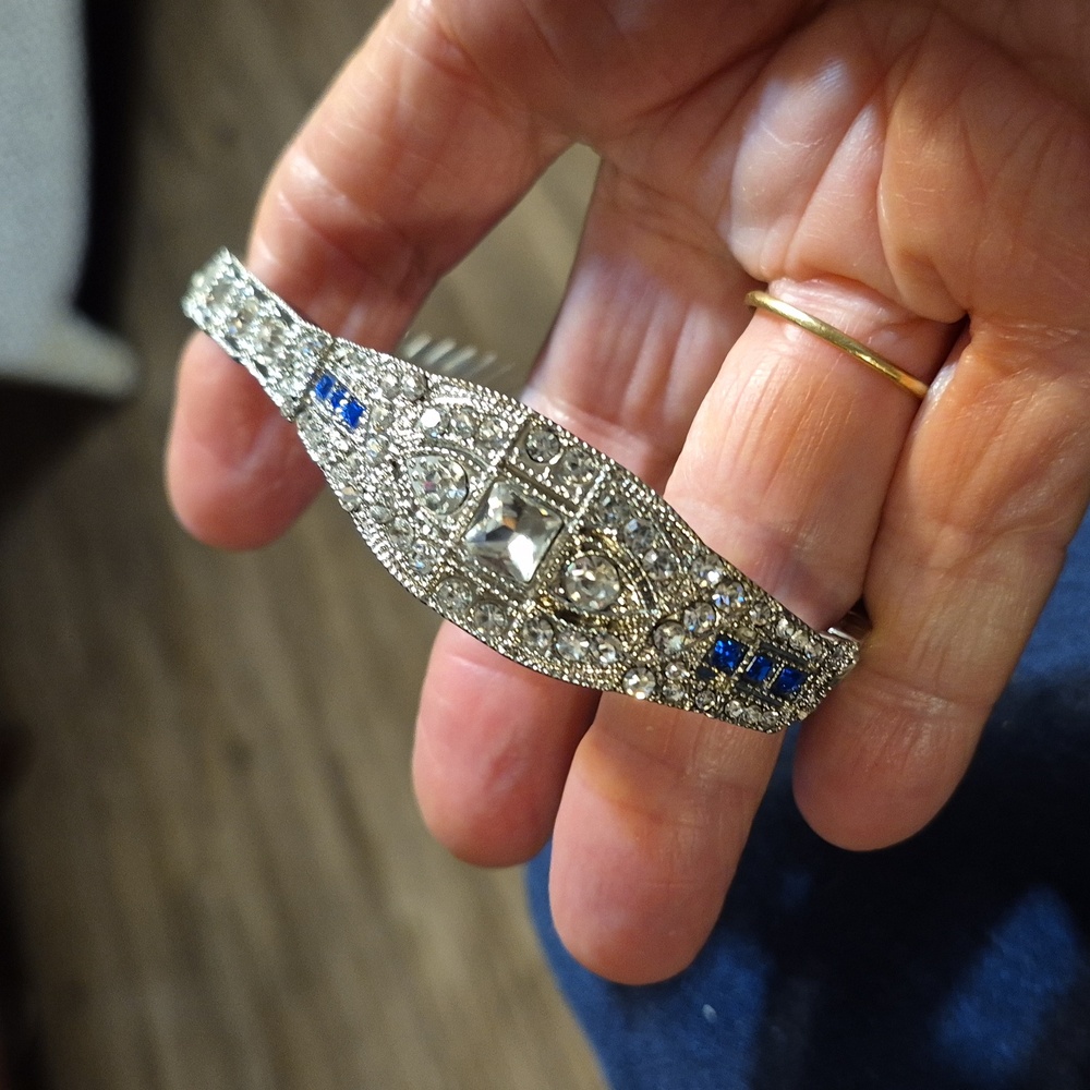 RHINESTONE BRACELET